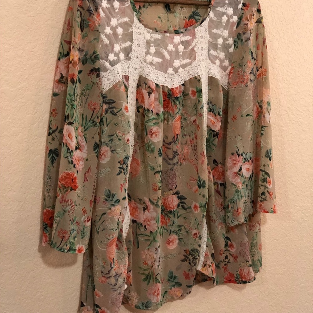 Kori America Floral Bohemian Top S